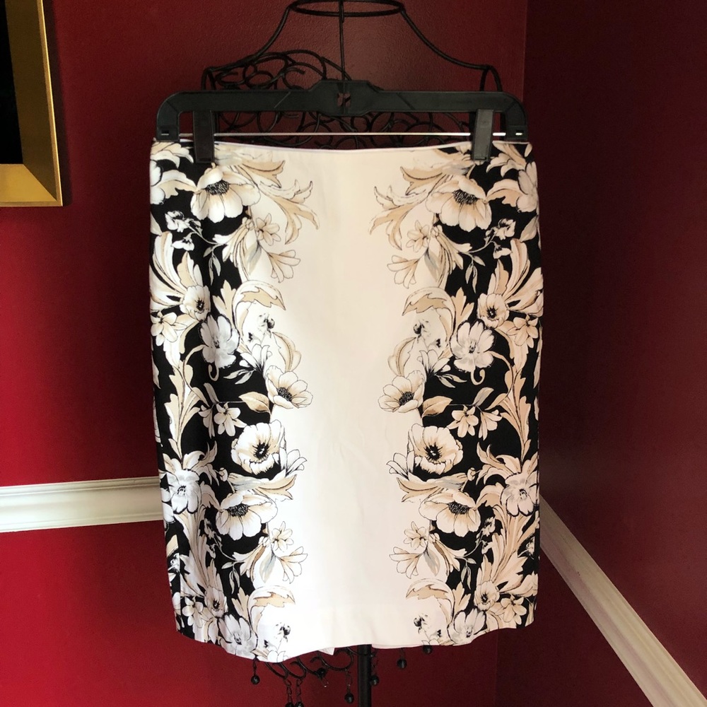 NWT White House Black Market floral pencil skirt